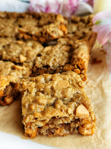 Butterscotch Oatmeal Cookie Bars